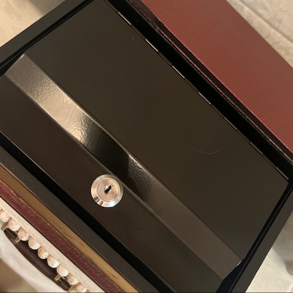 ⚡️Breitling Book Safe - Picture 4 of 6